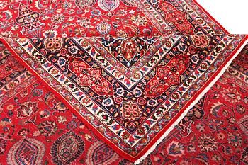 A Keshan carpet, c. 355 x 245 cm.