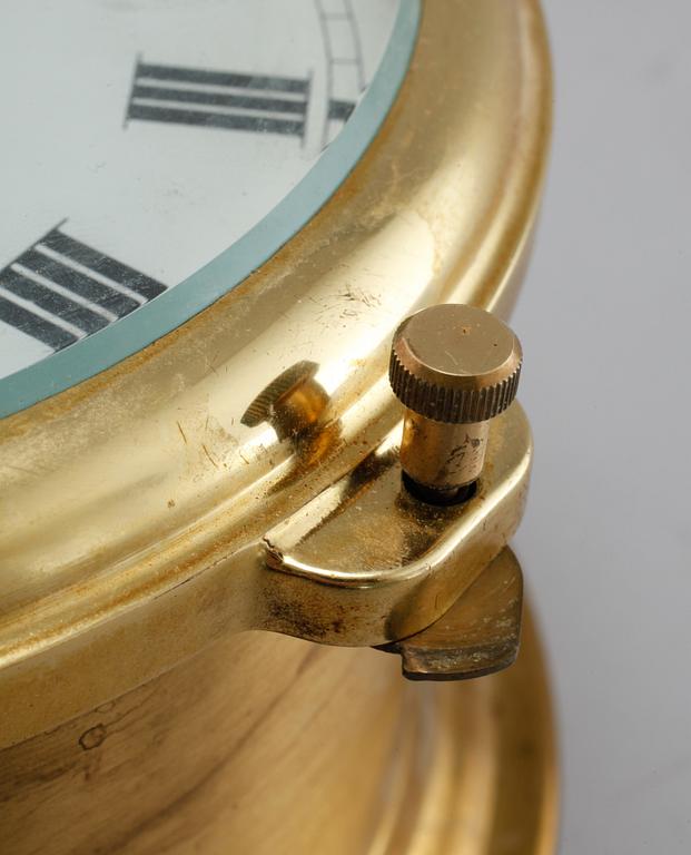 A wall clock and a barometer from Schatz, made in the fourth quarter of the 20th century.