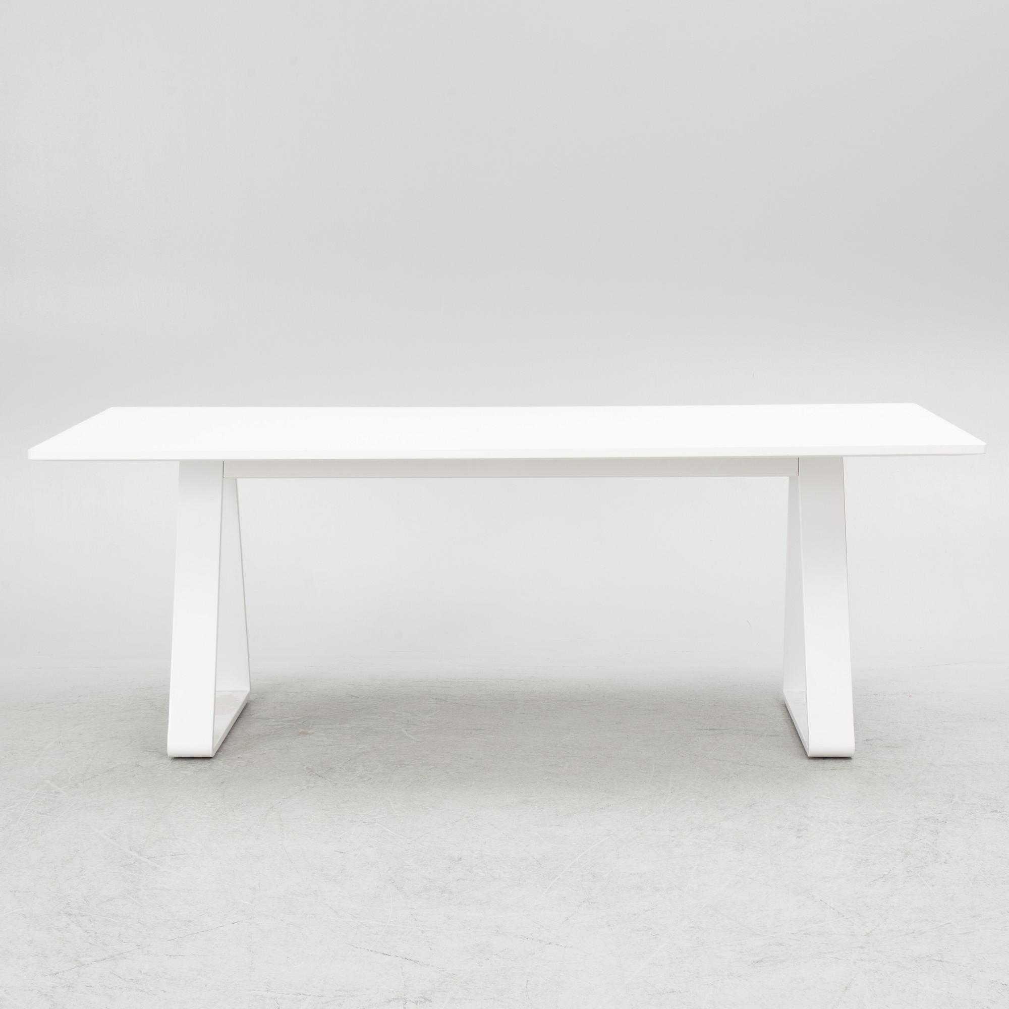 Thomas Eriksson, dining table, "Bermuda", Asplund Collection.