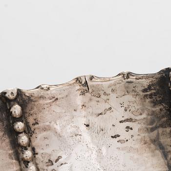 A silver fruit bowl, Eugen Marcus (retailer), Germany.