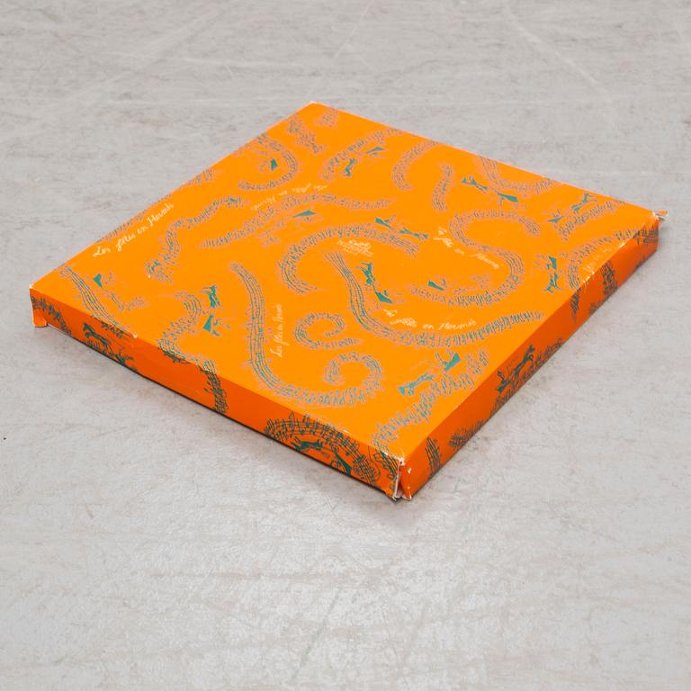 SCARF, "Brides de gala", Hermès.