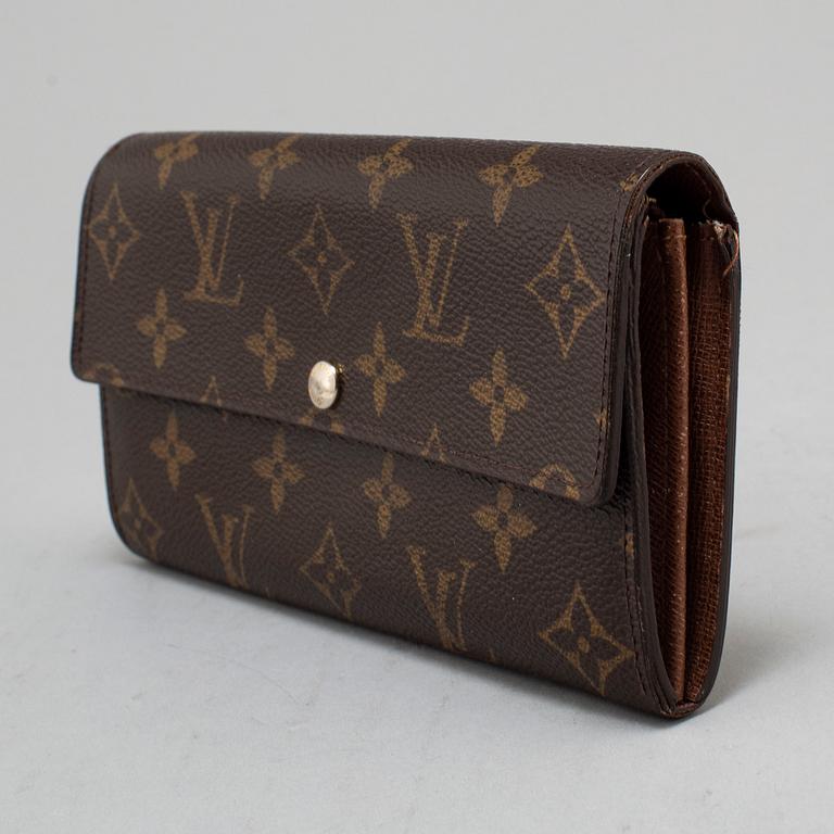 LOUIS VUITTON, a monogram canvas wallet.