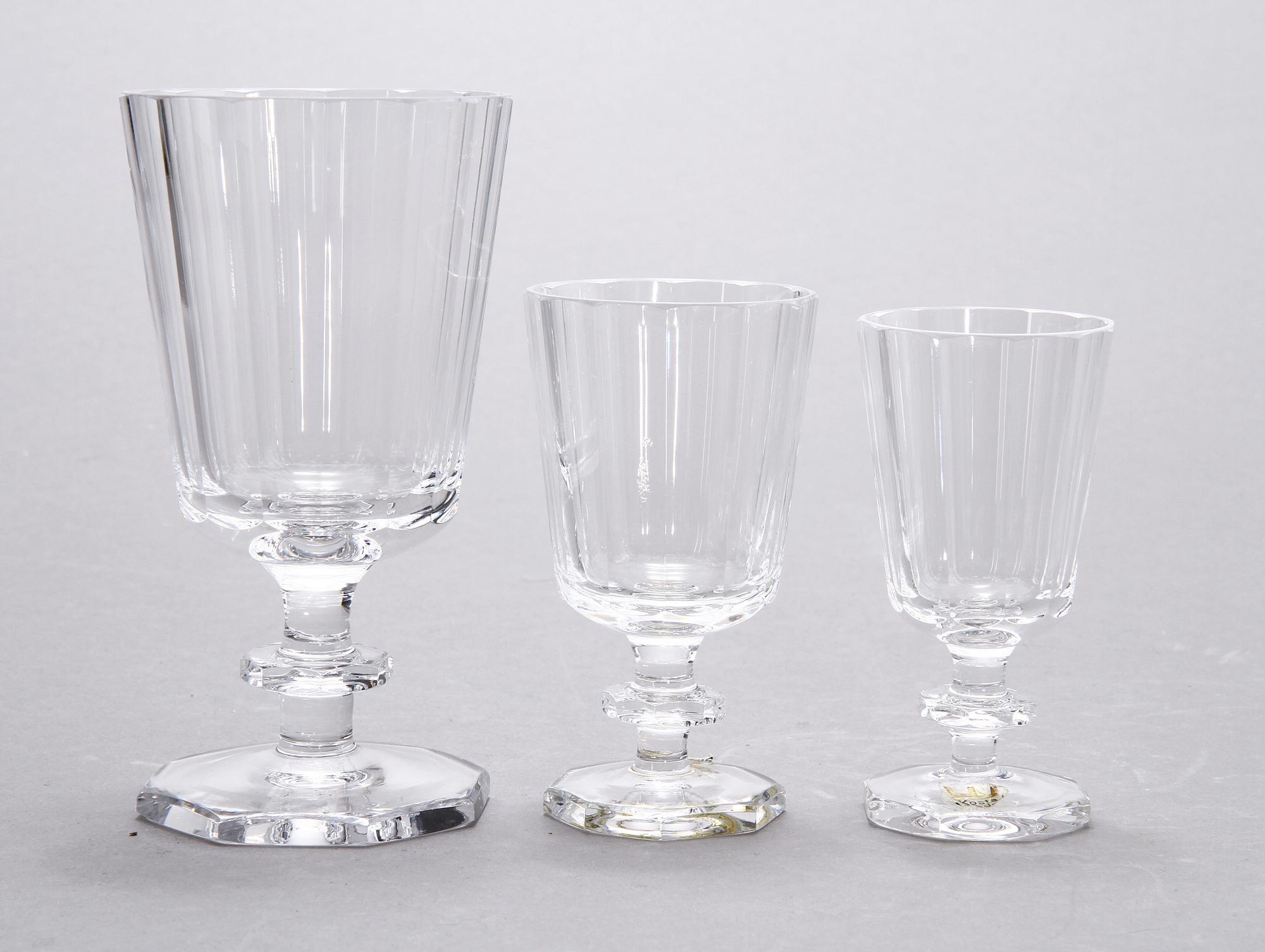 GLASSERVISDELAR, 34 st, "Karlberg", Elis Bergh, Kosta.