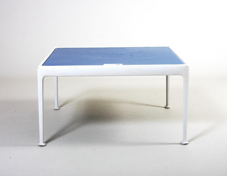 TRÄGÅRDSBORD, metall.