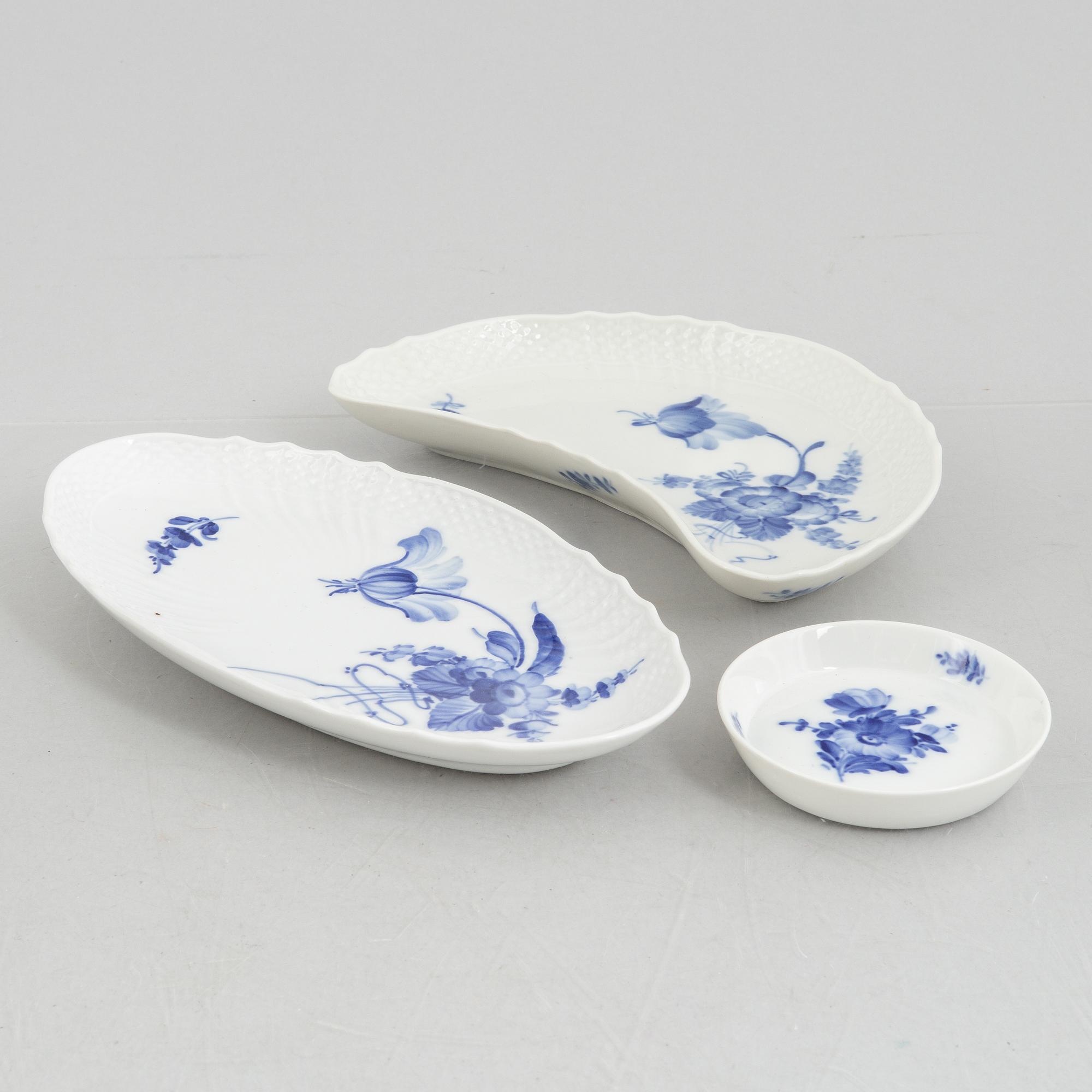 Royal Copenhagen, mat- och kaffeservis, porslin, 108 delar, "Blå blomst", Danmark.