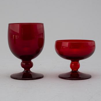 A set of 40 pcs of glass deisgned by Björn Trädgårdh, Reijmyre.