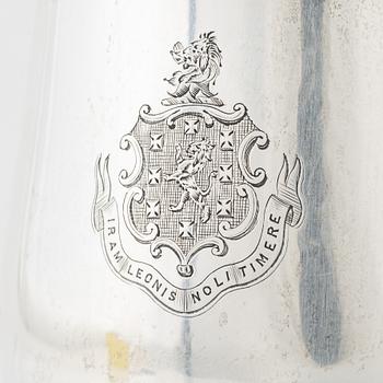 Stop, silver, William & James Priest, London, 1772, samt pokal, silver, William Ker Reid, London, 1851.
