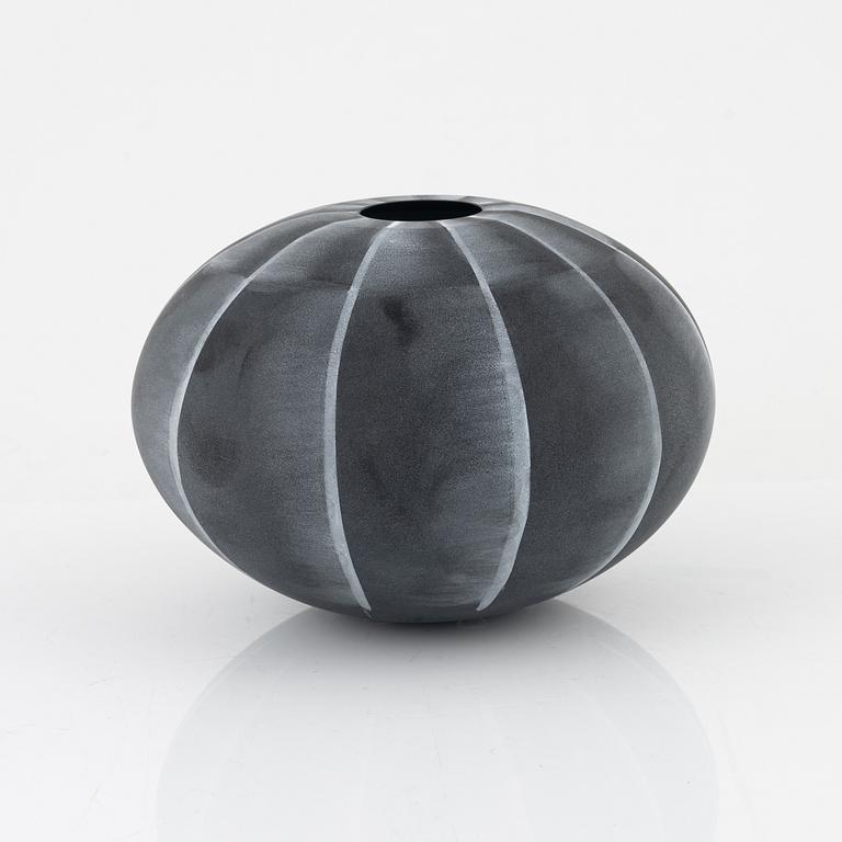 Ingegerd Råman, a vase, Orrefors, 2005.