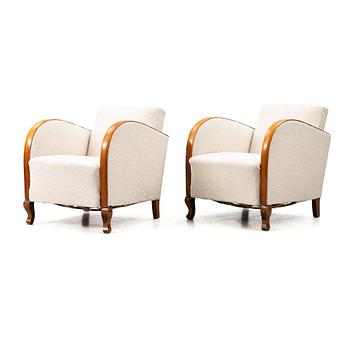 A pair of armchairs, first half of the 20th century.