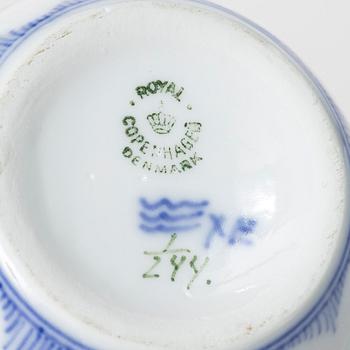 Royal Copenhagen, kaffeservis, 22 delar, "Musselmalet", Danmark.