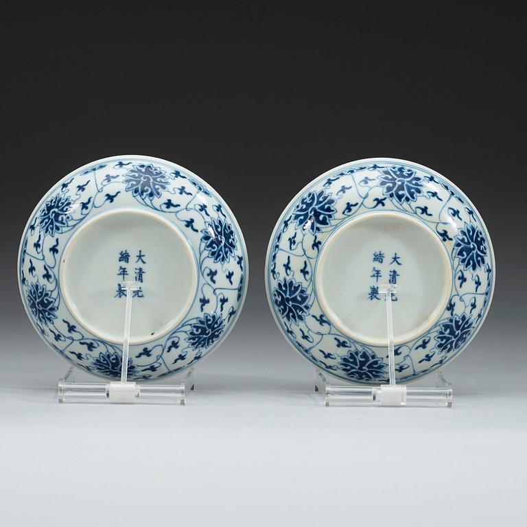A pair of blue and white lotus dishes, Qing dynasty, Guangxu mark and period (1874-1908).