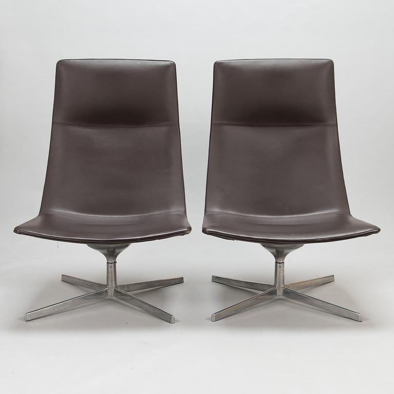 A pair of armchairs, 'Catifa 70 Lounge Chair', Arper, Italy.