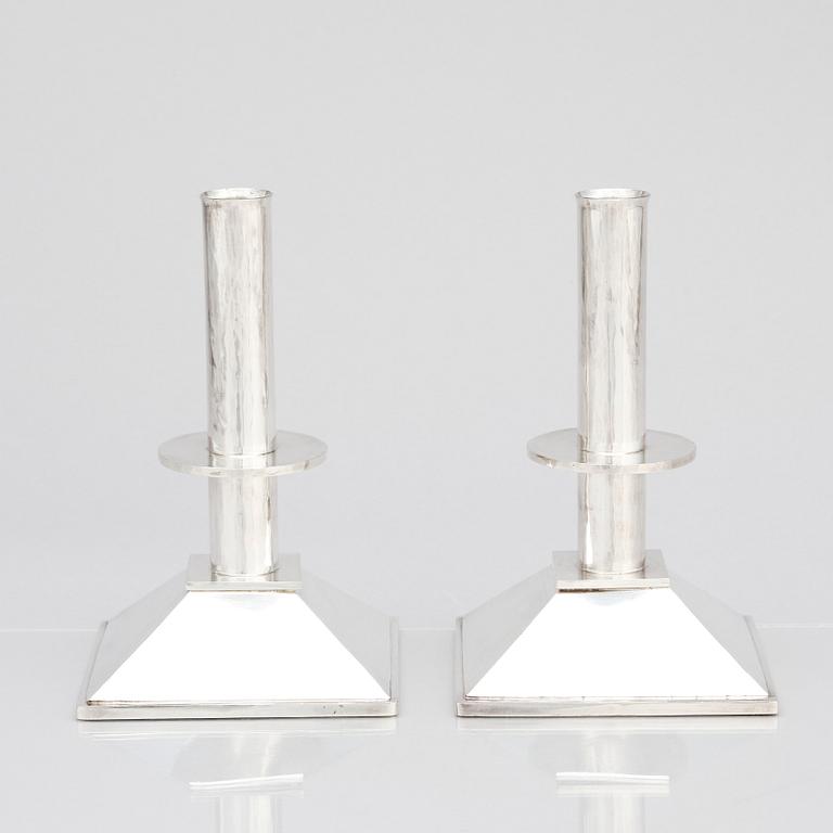 Bengt Liljedahl, a pair of sterling candlesticks, Stockholm 2002.