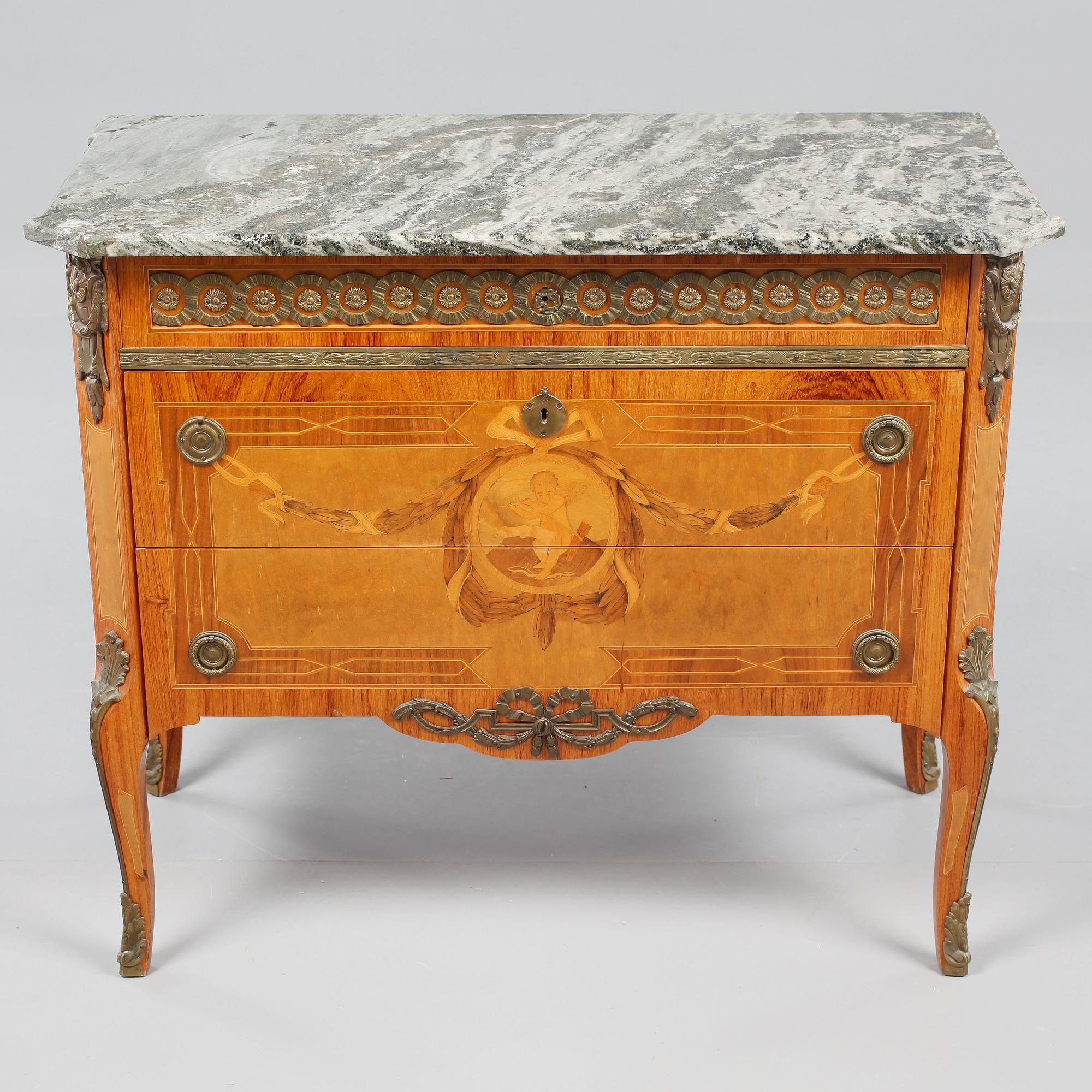 BYRÅ, gustaviansk stil, 1900-talets andra hälft.