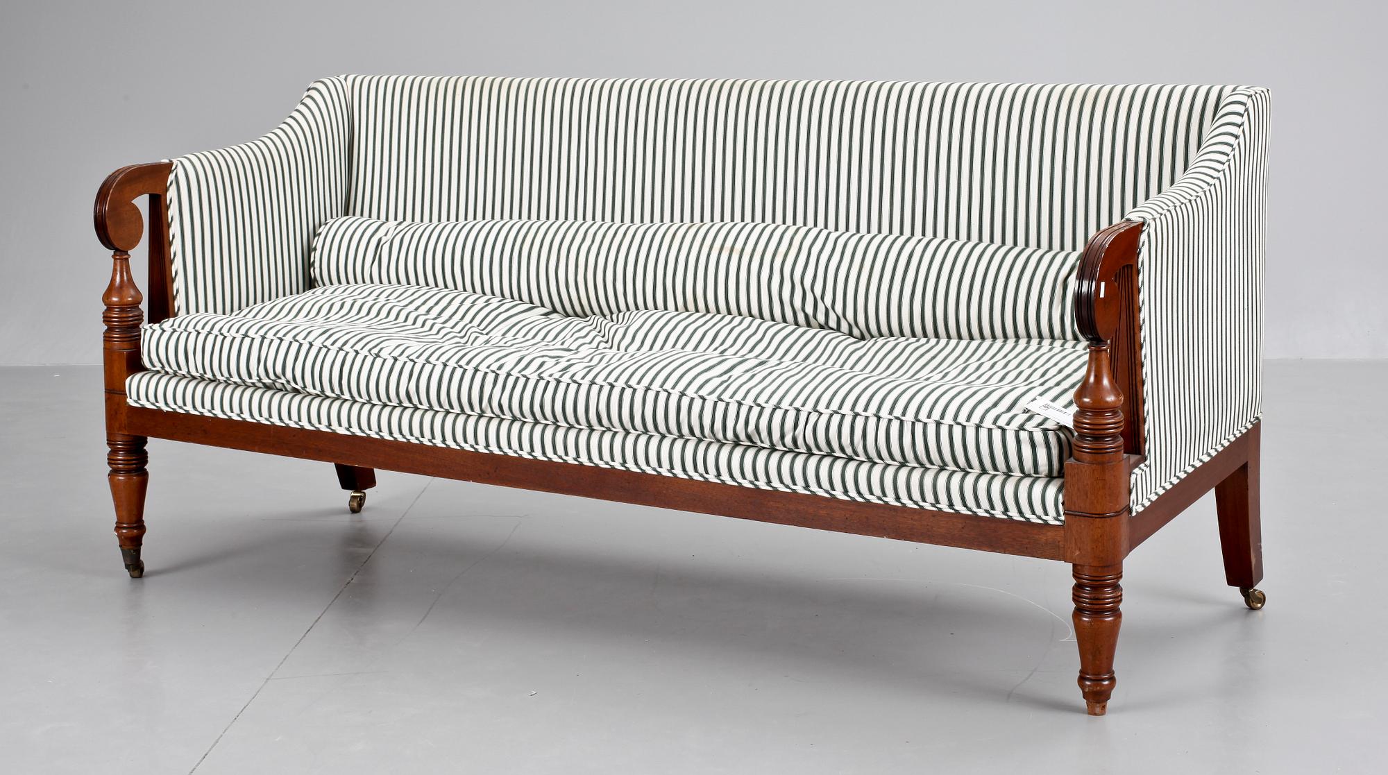 SOFFA. empirestil, 1900-tal.