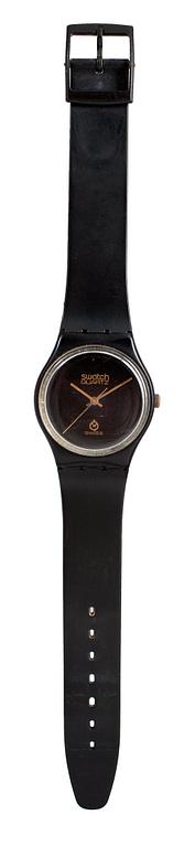 Swatch - GB101 Fachhandellogo. Quartz. Plast. 33mm. Producerad juni 1983.