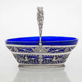 Fruktskål, silver, oidentifierad mästarstämpel FFG, åldermannaranka. Empir.