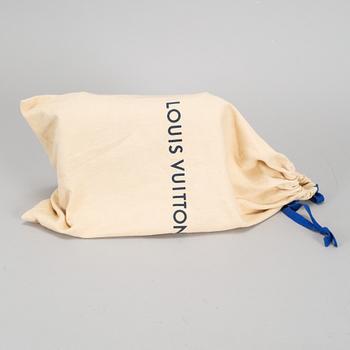 LOUIS VUITTON, "Twist MM shoulder bag" 2015.