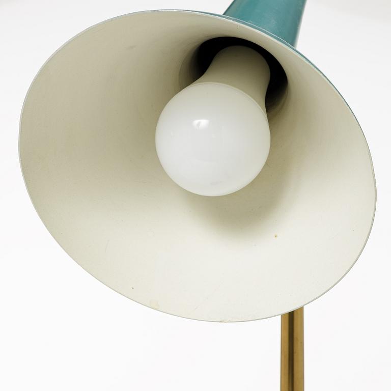 Harald Notini, a model 15708 table lamp, Arvid Böhlmarks Lampfabrik, Stockholm, 1950's.