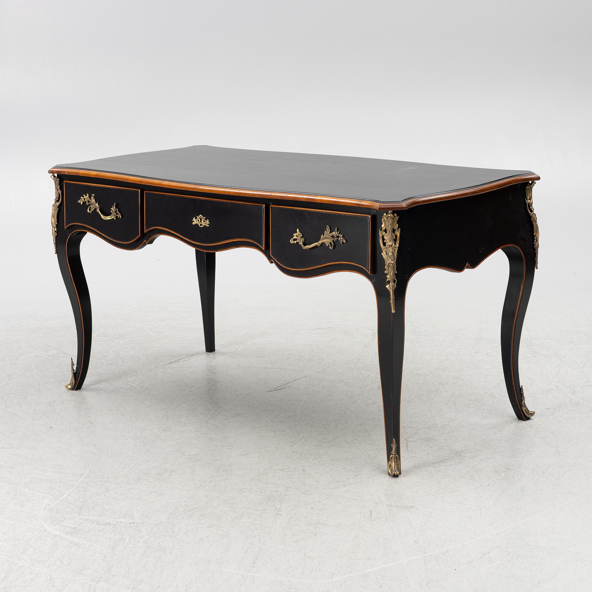 Desk, Rococo style, first half of the 20th century.
