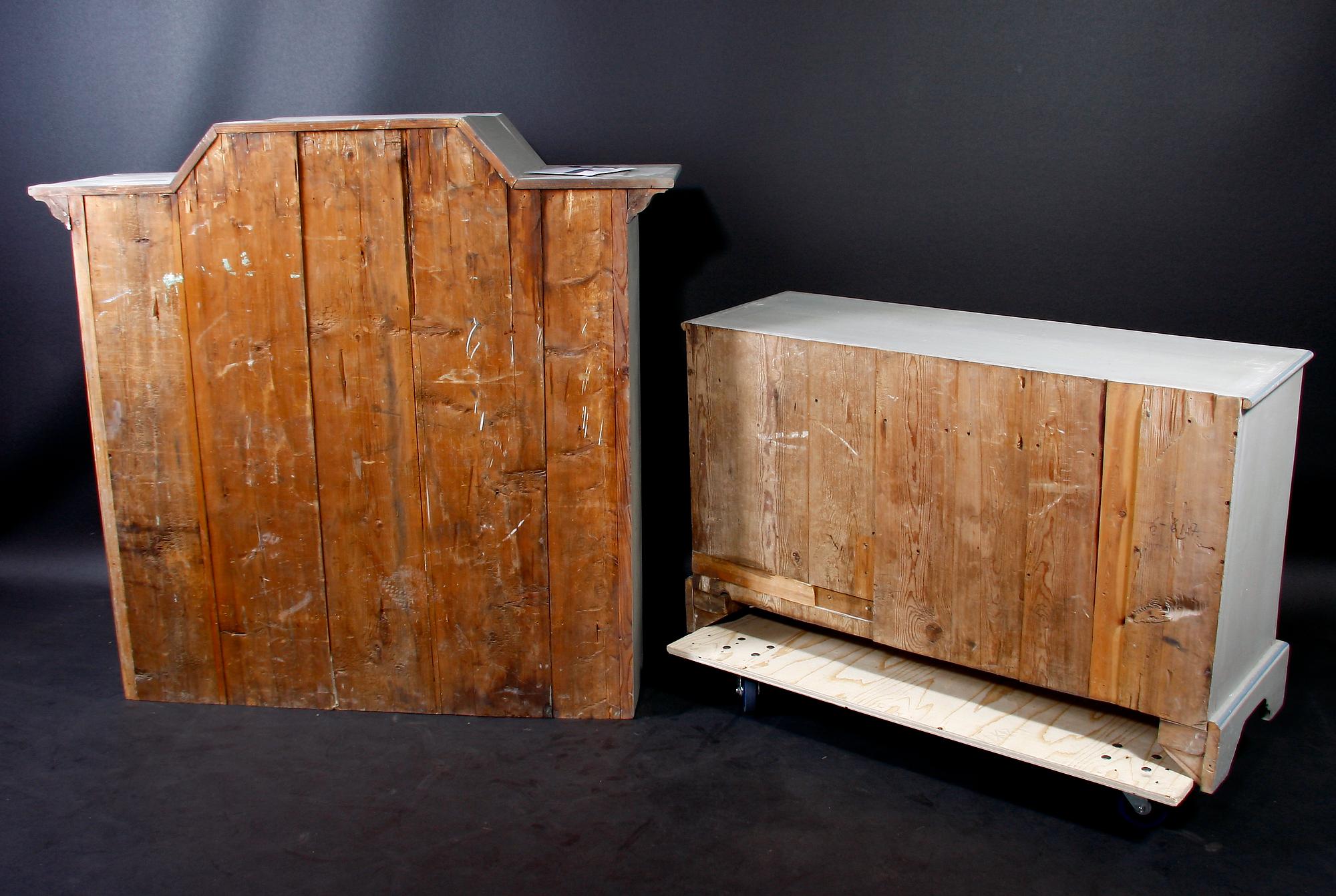 VITRINSKÅP, 1700/1800-tal.