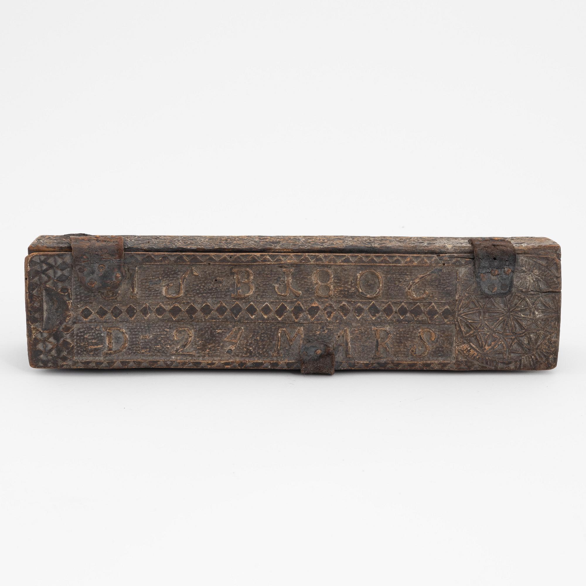 A Swedish carved wooden box, 18th/19th Century.