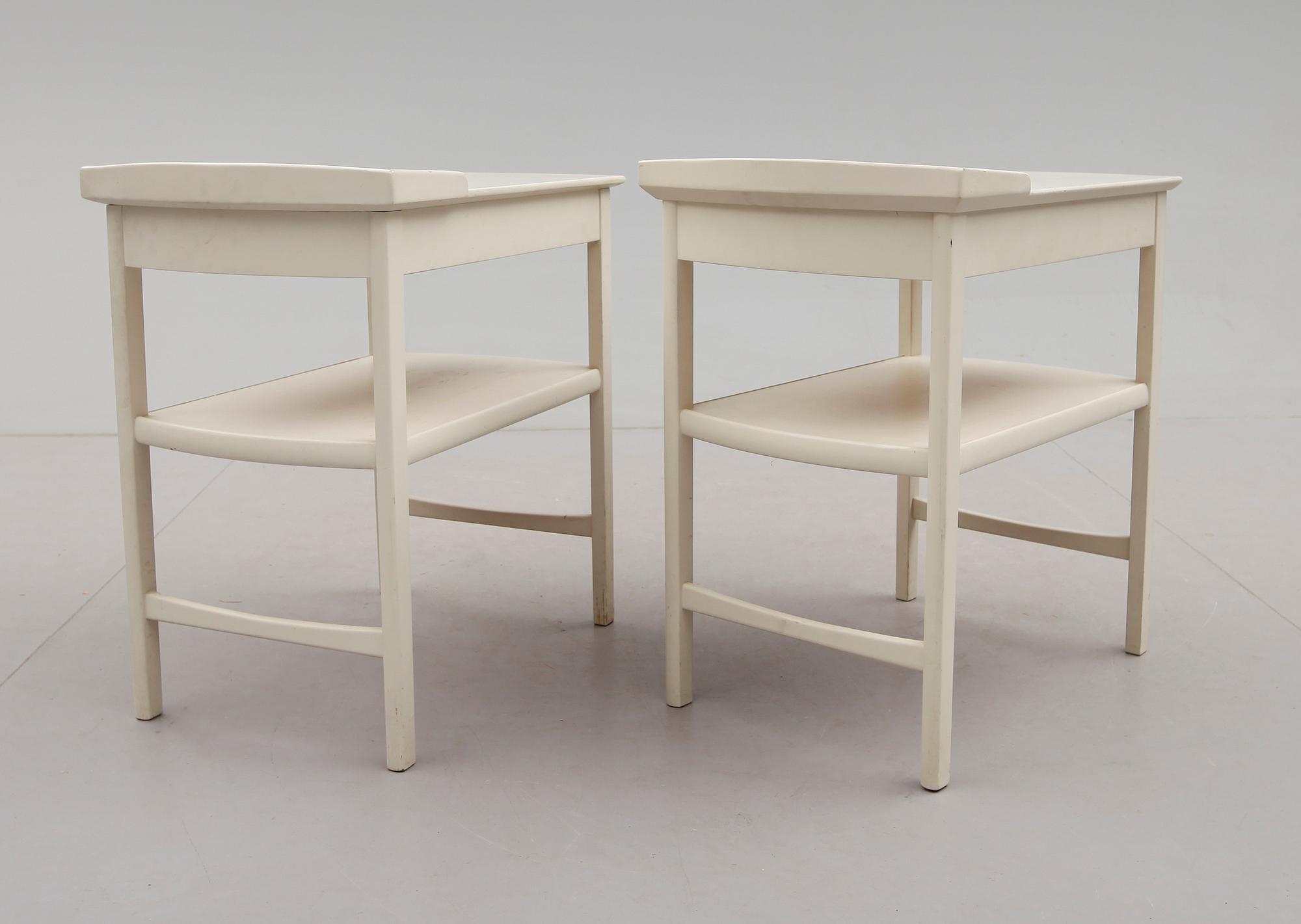 SÄNGBORD, 1 par, Carl Malmsten, Bodafors, 1962 & 1963.