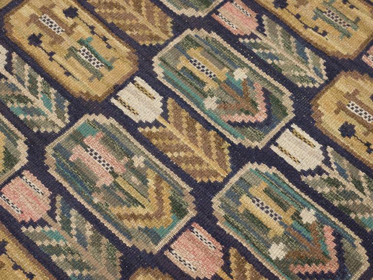 VÄVNAD. "Medaljongerna". 80 x 64 cm. Signerad MMF (Märta Måås-Fjetterström).