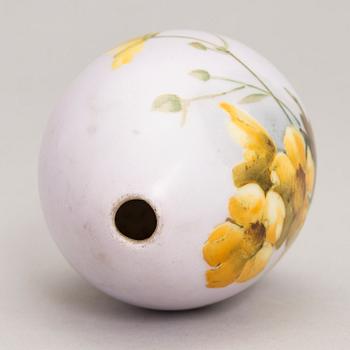 A Russian porcelain Easter egg from around the turn of the 20th Century.