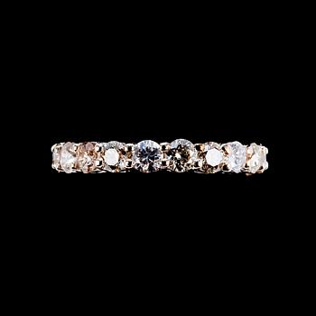 90. AN ALLIANCE RING, 21 brilliant cut diamonds c. 3.14 ct.