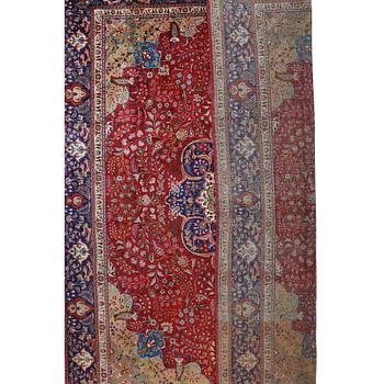 A Tabriz carpet, 400 x 300 cm.