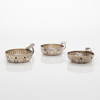 Three taste du vin cups of which two in silver .950 and one silver-plated, France.