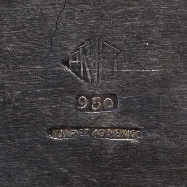 BRICKA, silver 950, Mexico, 1900-talets andra hälft, vikt ca 539 g.