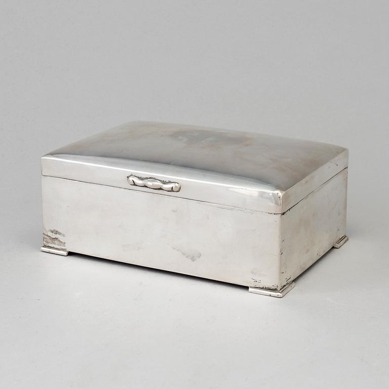 a silverbox, by CG Hallberg, Stockholm 1924.