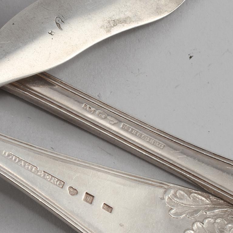 BESTICK, 21 st, silver, mestadels Sverige, 1800-tal samt sekelskiftet 1900, total vikt 1190 gram.