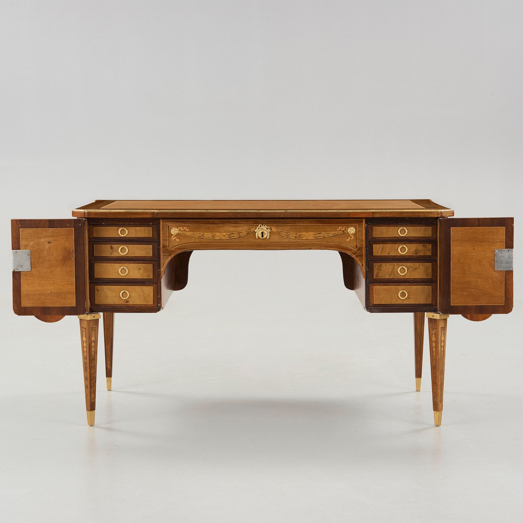 SKRIVBORD, av Georg Haupt (mästare i Stockholm 1770-1784), ej signerat. Gustavianskt.