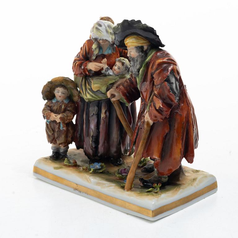 Figurgrupp, porslin, Neapel, tidigt 1900-tal.