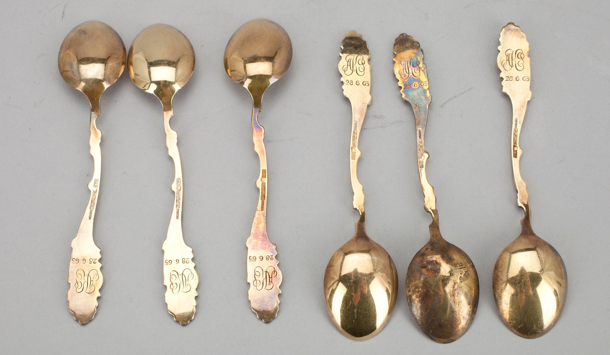 MOCKASKEDAR, 6 st, förgyllt silver. Bröderna Sundqvist, Helsingfors, 1960. L 12.