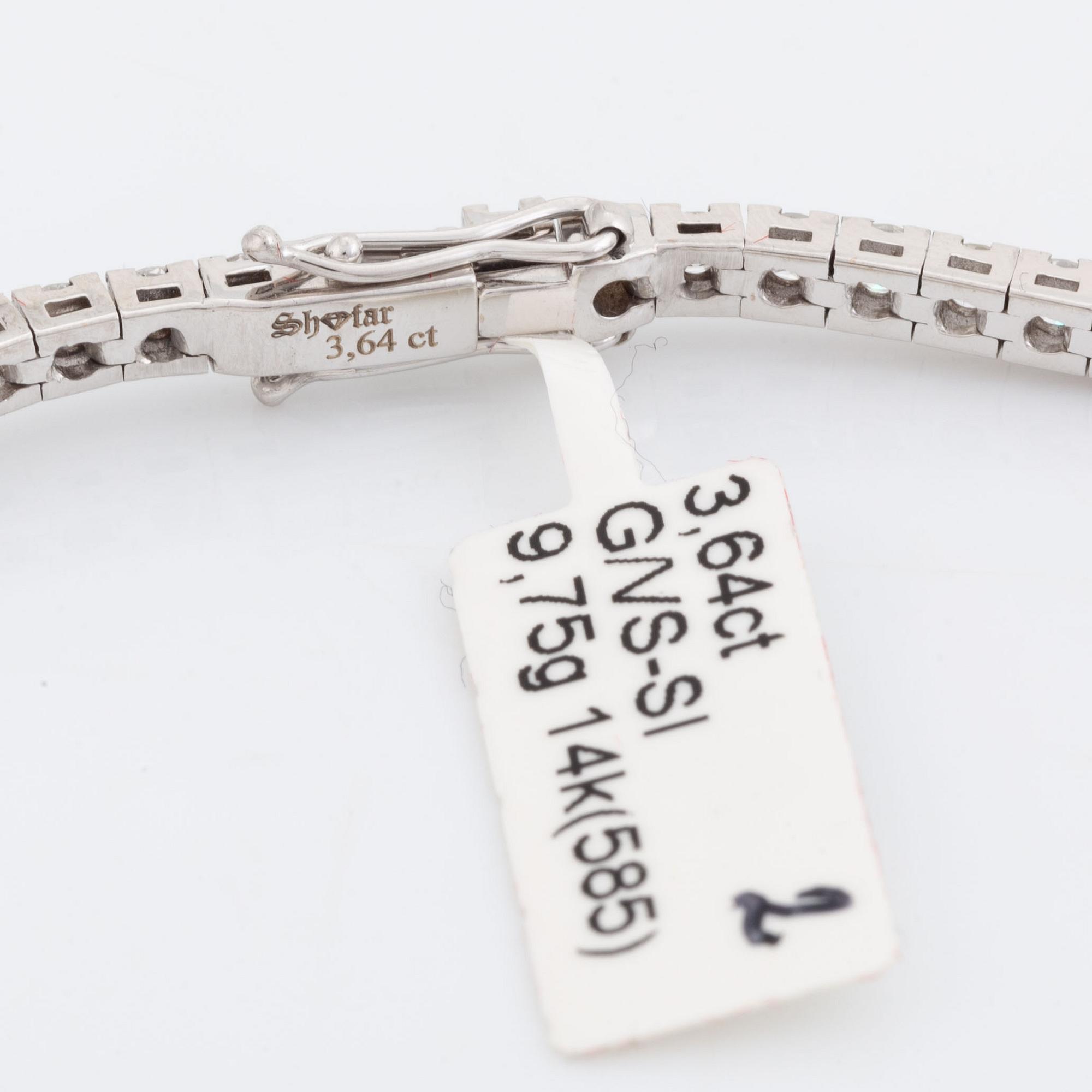 Tennisarmband med briljantslipade diamanter.