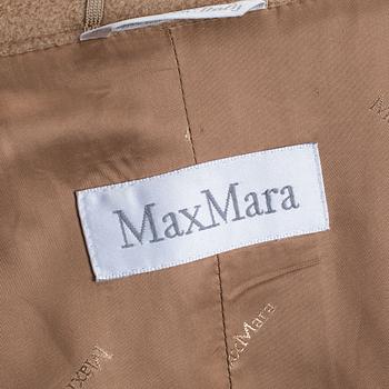 Max Mara wool and cashmere coat, french size 40.