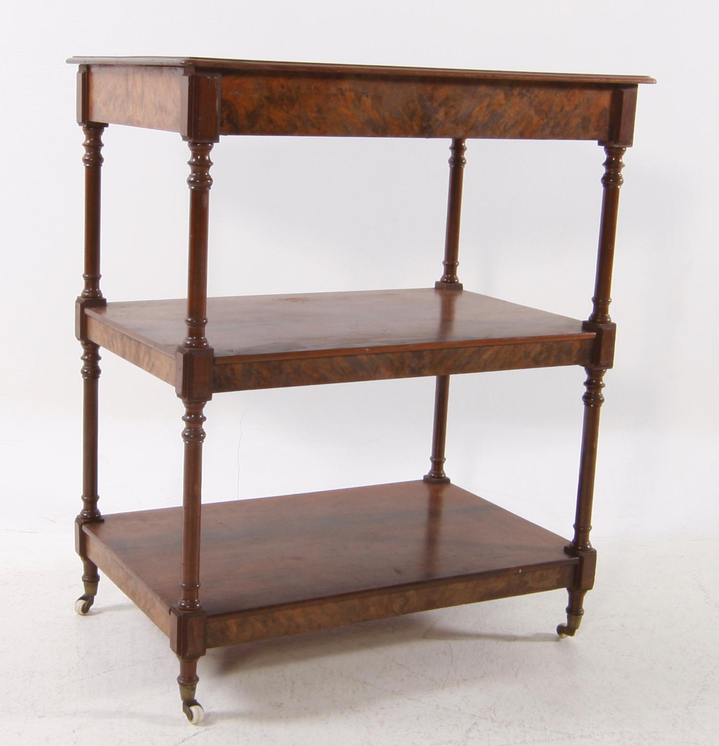 ETAGERE, 1800-tal.