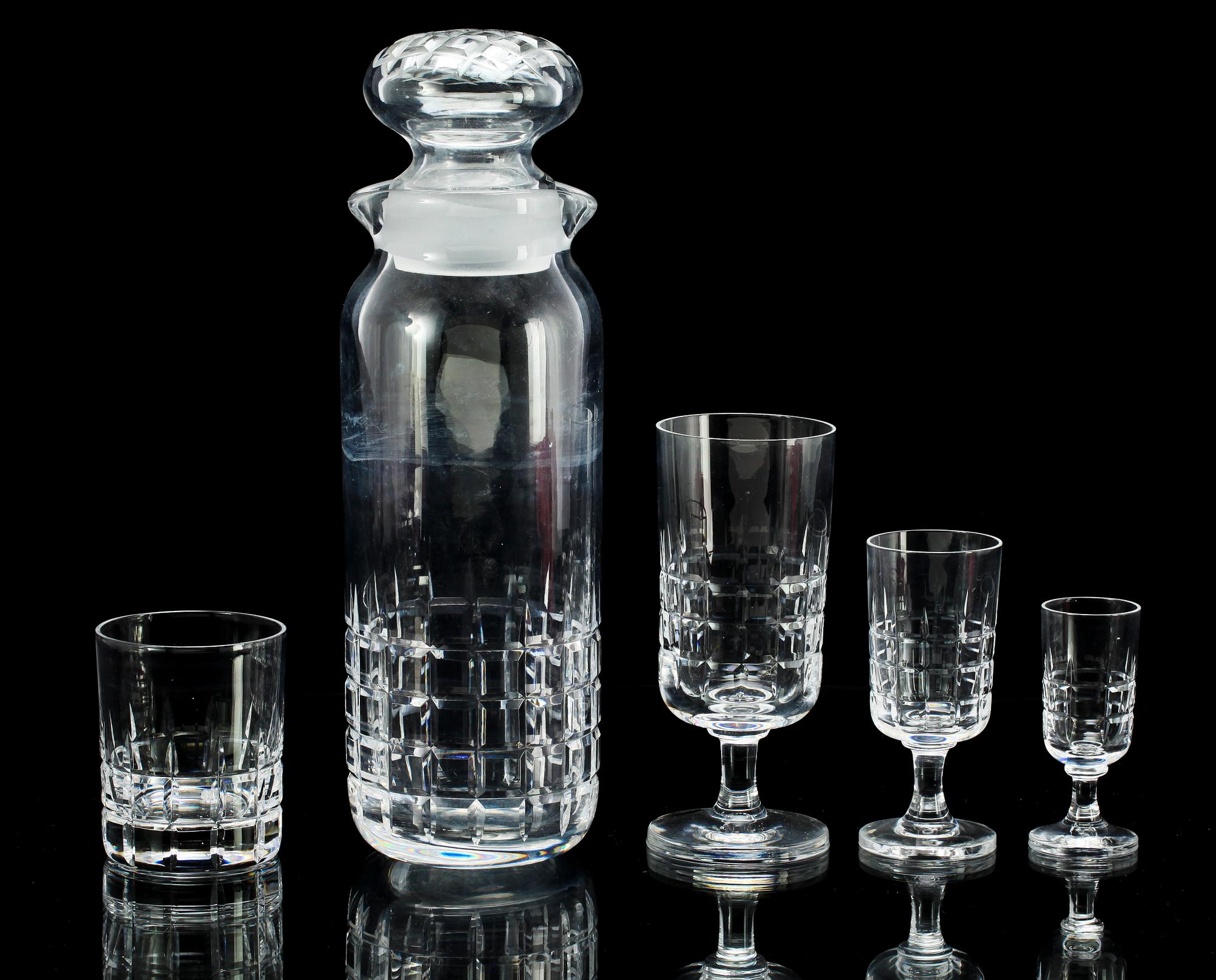 GLASSERVIS, 43 st, "City", Kosta.