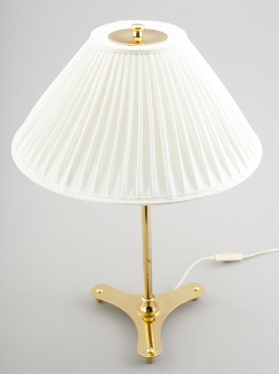 BORDSLAMPA, modell 2467/2, Josef Frank, Firma Svenskt Tenn.