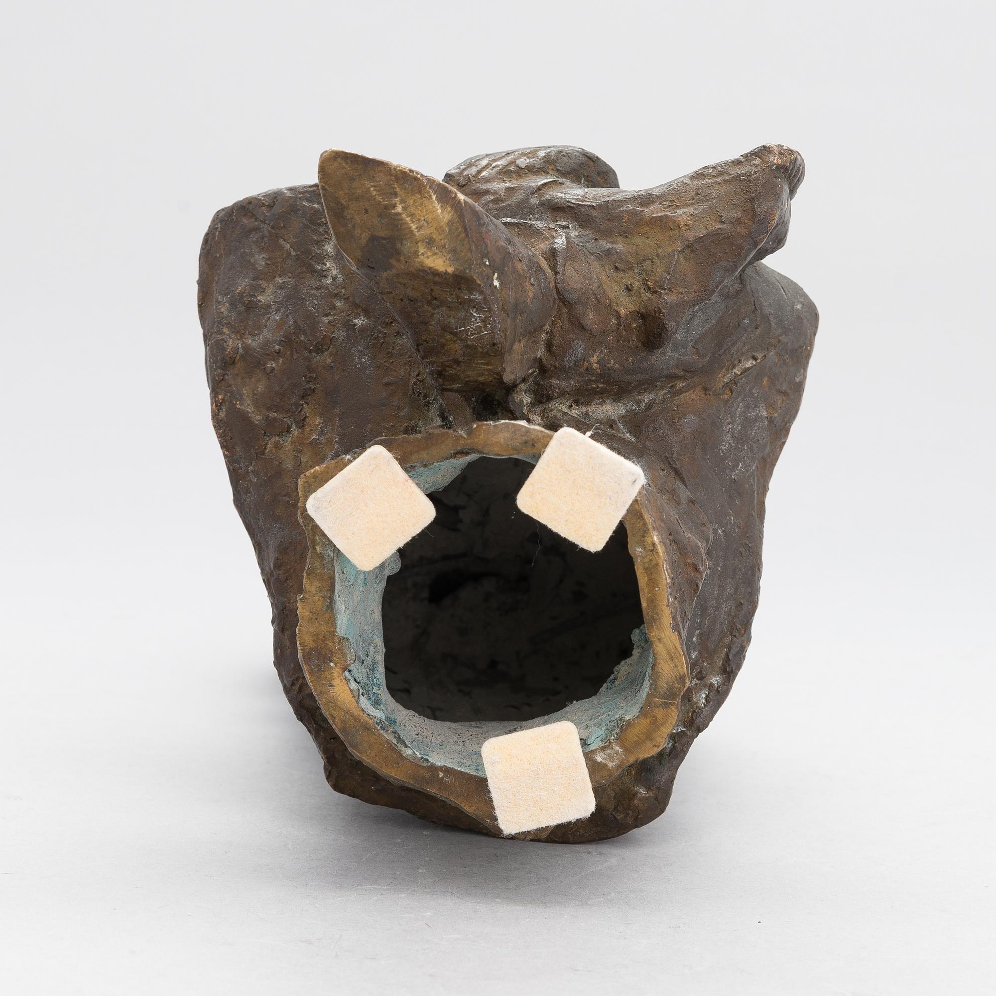 Kai Noramies, Seated boy.