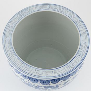 Fiskbassäng, Kina, 1900-talets andra hälft.