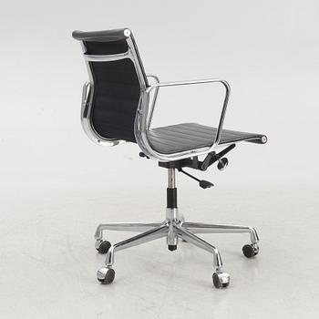 Charles & Ray Eames, office chair, "EA117" Vitra.