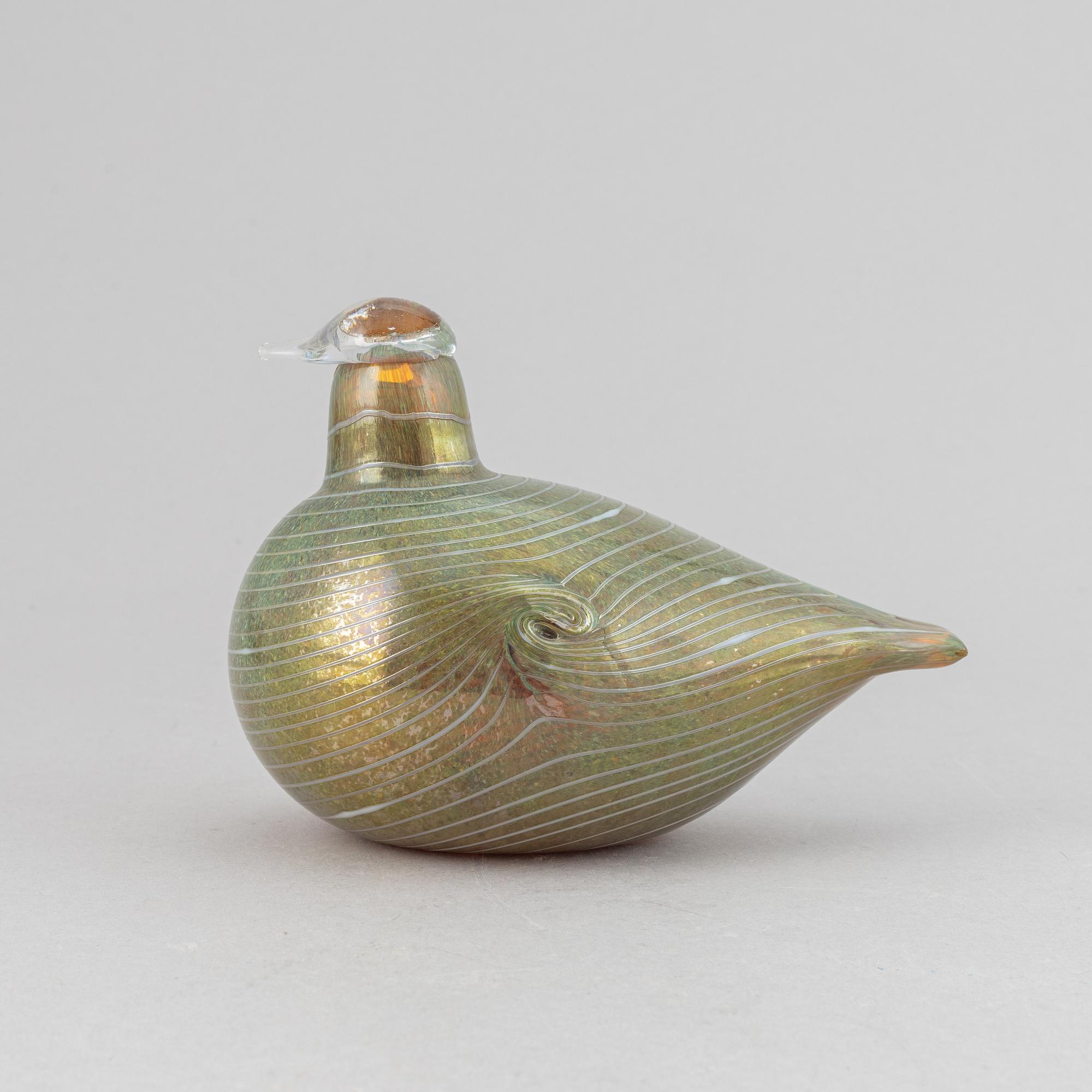 A glass bird by Oiva Toikka, Nuutajärvi, Finland, Signed.