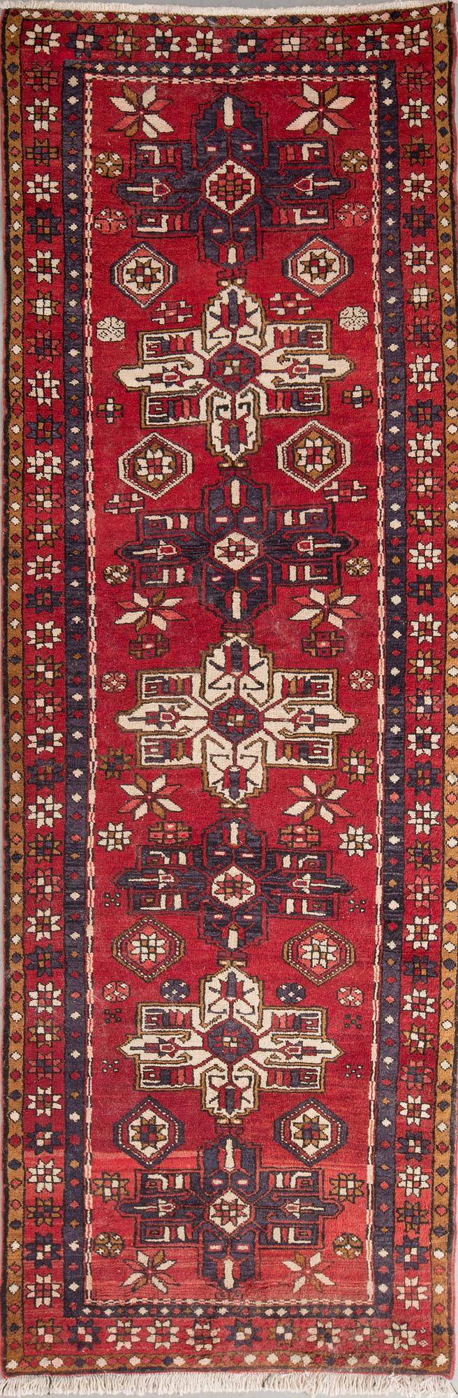 GALLERIMATTA, old, Hamadan, ca 322 x 112 cm.