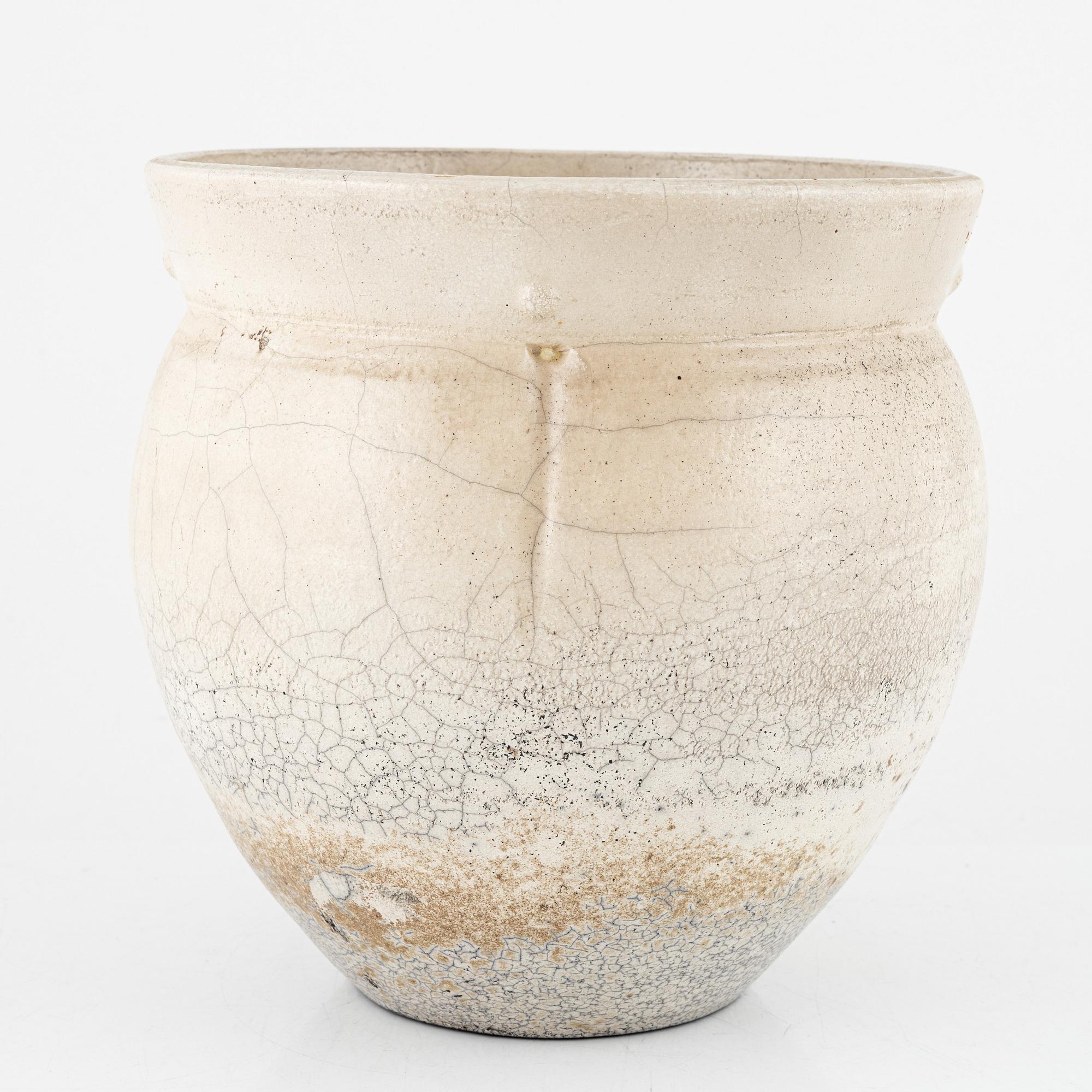 Ytterfoder, signerat, omkring 2000.