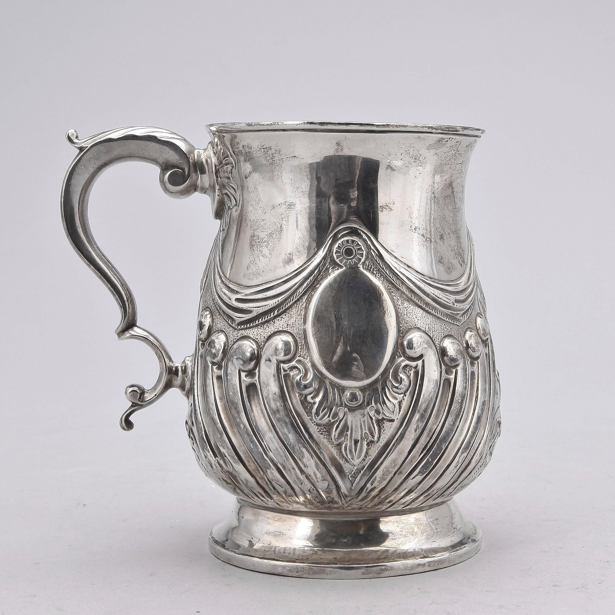 MUGG, silver, London 1783/84. Vikt ca 310 gram.